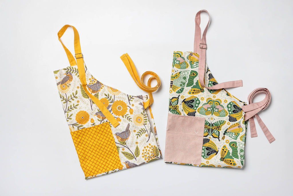 Mums & Robins Apron- Floral Kitchen Linens